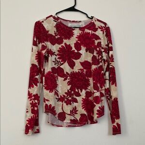 Cupio Red and Cream Fitted Blouse with Floral Design